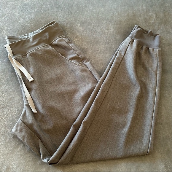 FIGS Zamora Jogger Graphite Scrub Pants Size M PO1666 - Picture 12 of 13